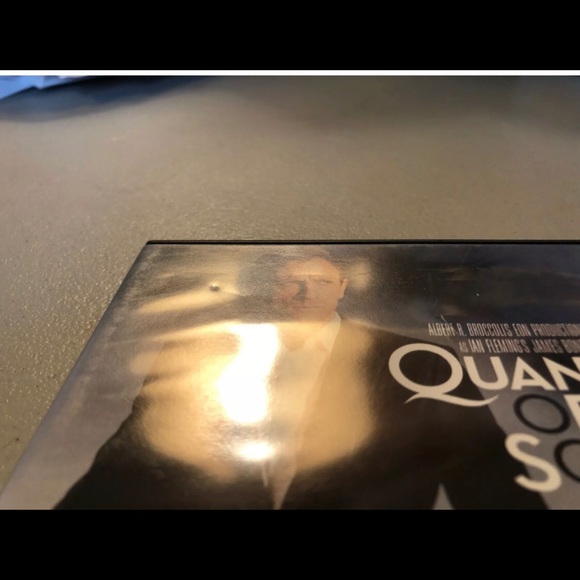 James Bond in Quantum of Solace (DVD, 2009, Widescreen) PG-13 - Picture 8 of 8